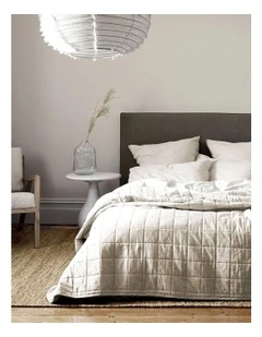 Chambray Coverlet in Natural