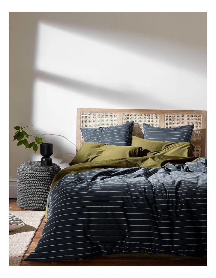 French Stripe Bedlinen Collection in Steel image 1