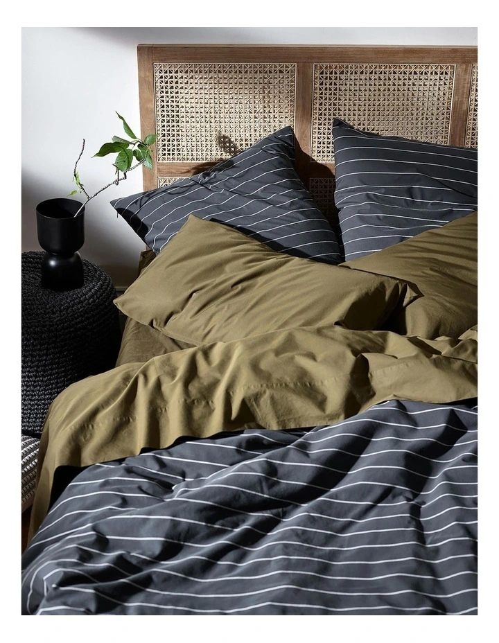French Stripe Bedlinen Collection in Steel image 2