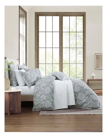 Julieta Quilt Cover Set in Green