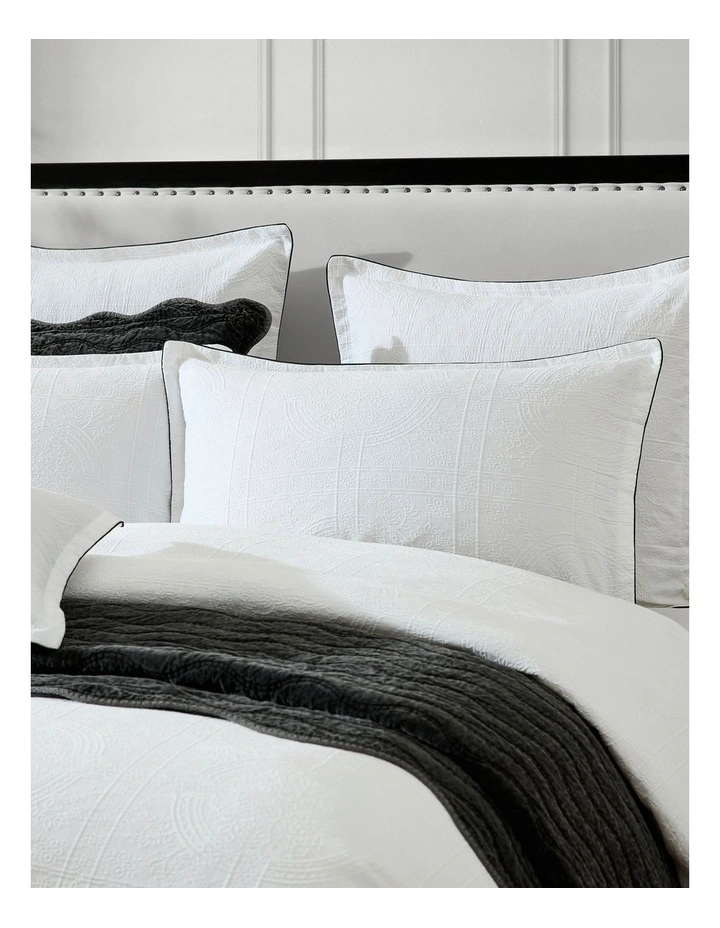 Catalina Quilt Cover Set in White image 3