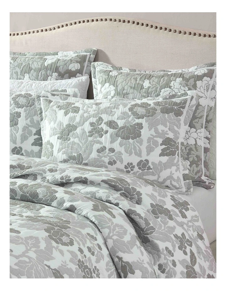 Eva Quilt Cover Set in Thyme image 3
