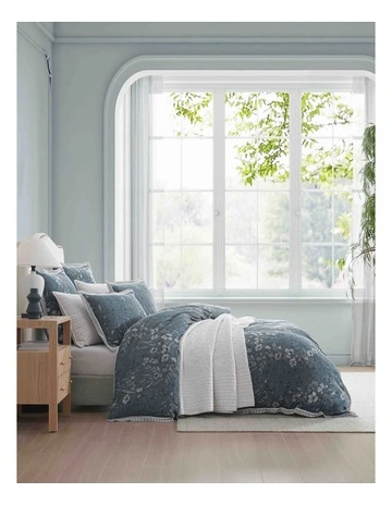 Samaria Quilt Cover Set in Teal