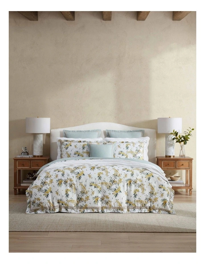 Acacia Quilt Cover Set in White image 3