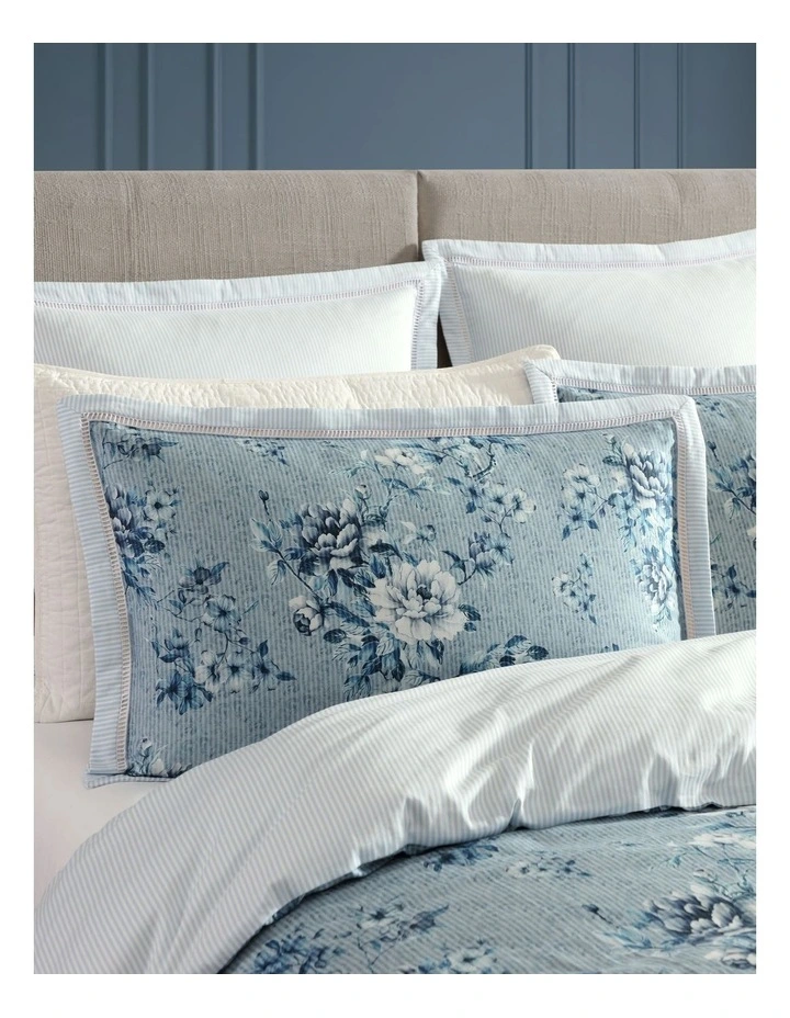 Liyana Quilt Cover Set in Blue image 4