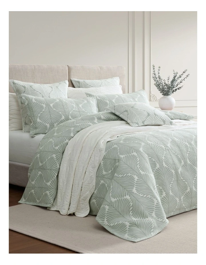 Monsera Quilt Cover Set in Sage image 2