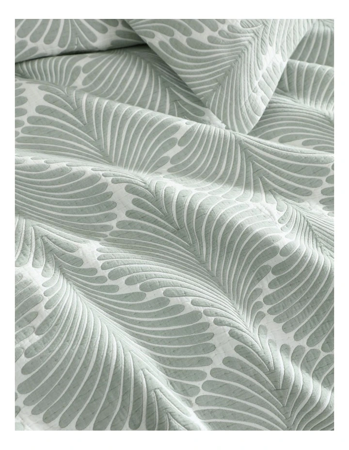 Monsera Quilt Cover Set in Sage image 6