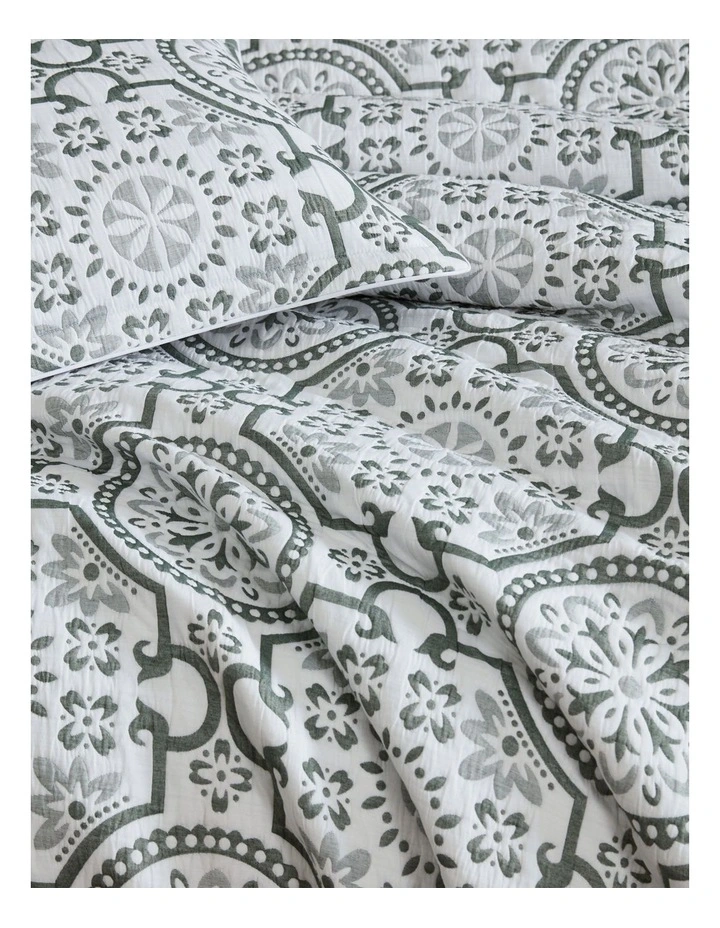 Mayfair Quilt Cover Set in Cilantro image 4