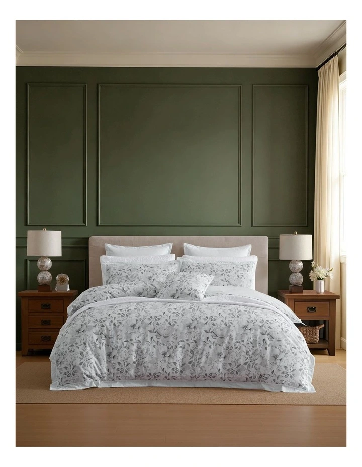 Elin Quilt Cover Set in Cilantro image 3