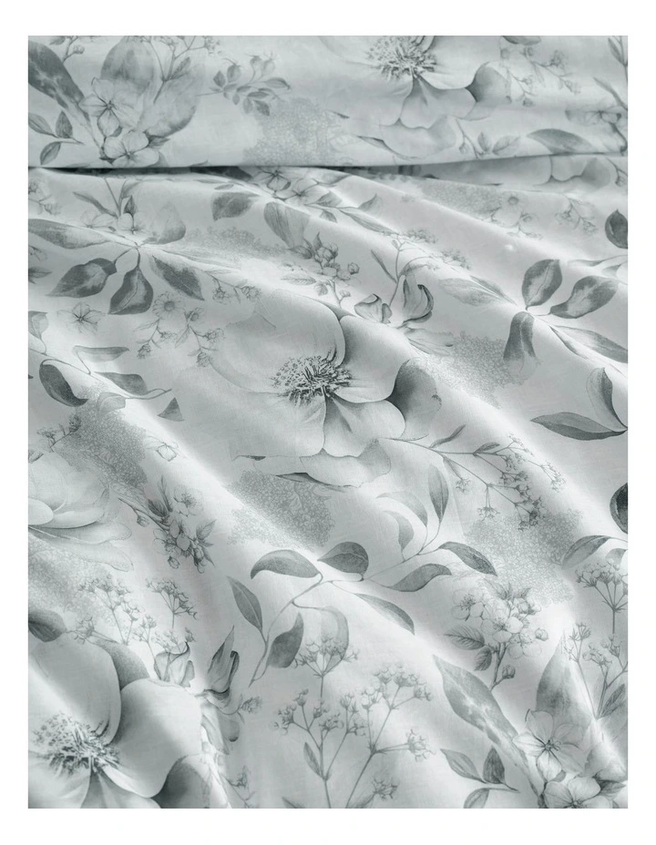 Elin Quilt Cover Set in Cilantro image 6