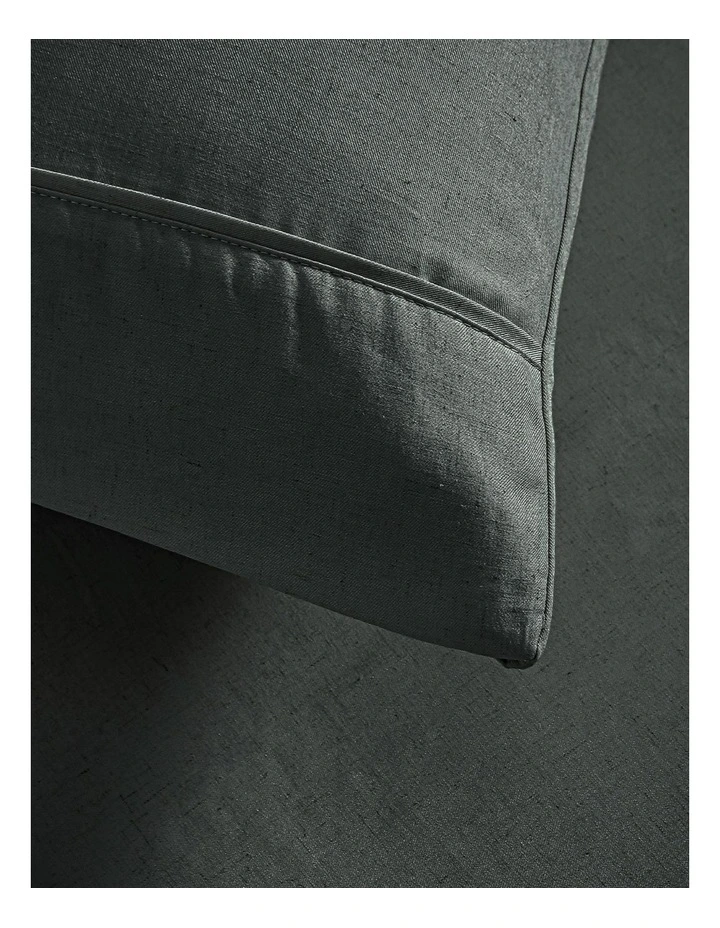 Bamboo Linen Sheet Set in Charcoal image 3