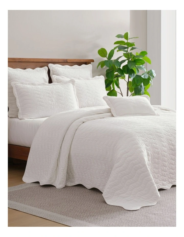 Indiana Coverlet in Ivory image 2
