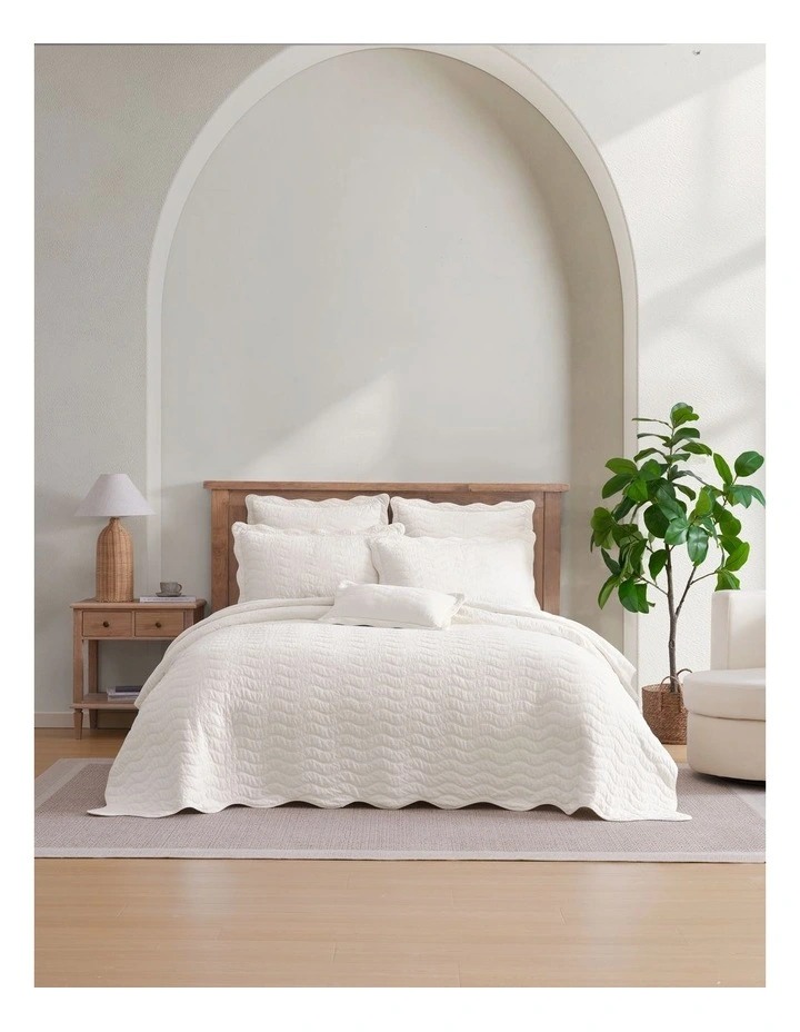 Indiana Coverlet in Ivory image 3