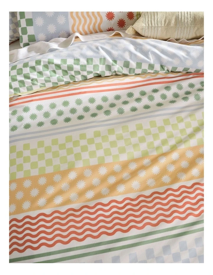 Noto Quilt Cover Set In Multi image 3