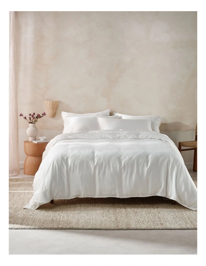 Surf Wash 400TC Cotton Sateen Quilt Cover Set In White image 1