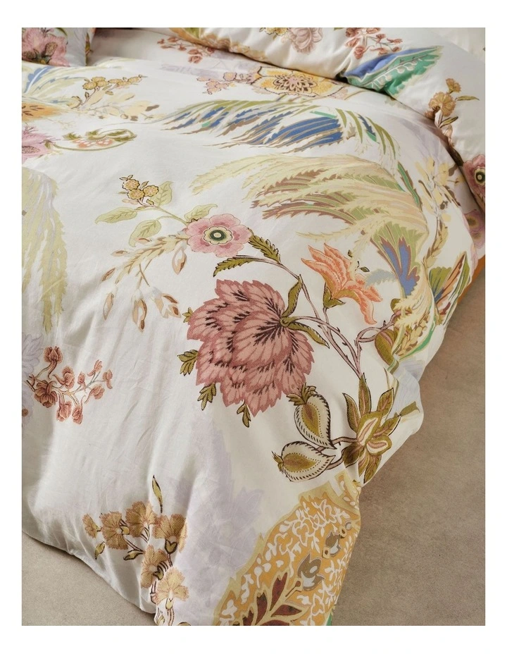 Larissa Quilt Cover Set in Multi image 4