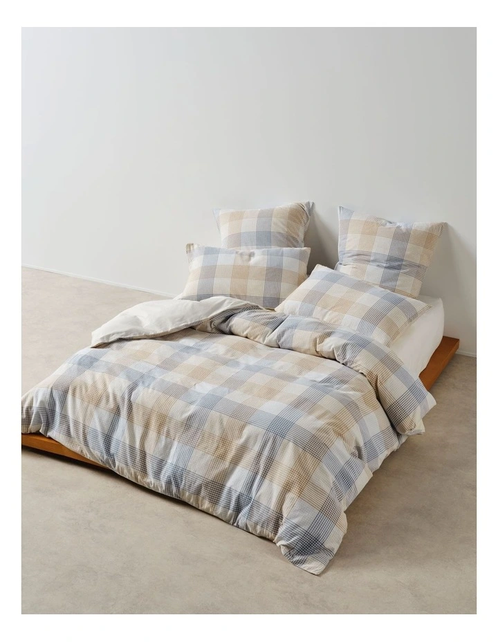 Bloomfield Quilt Cover Set in Blue image 1