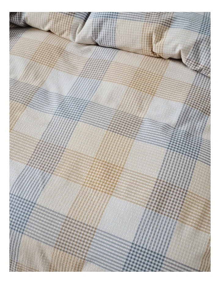 Bloomfield Quilt Cover Set in Blue image 3