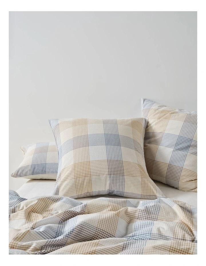 Bloomfield Quilt Cover Set in Blue image 5