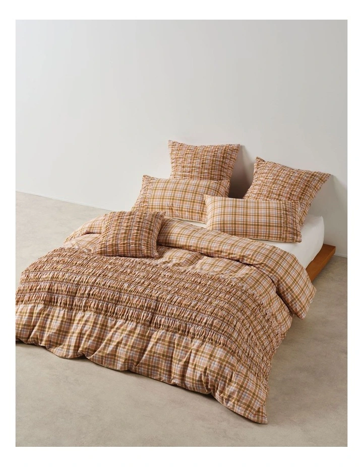 Linen House Darcy Quilt Cover Set in Multi image 1