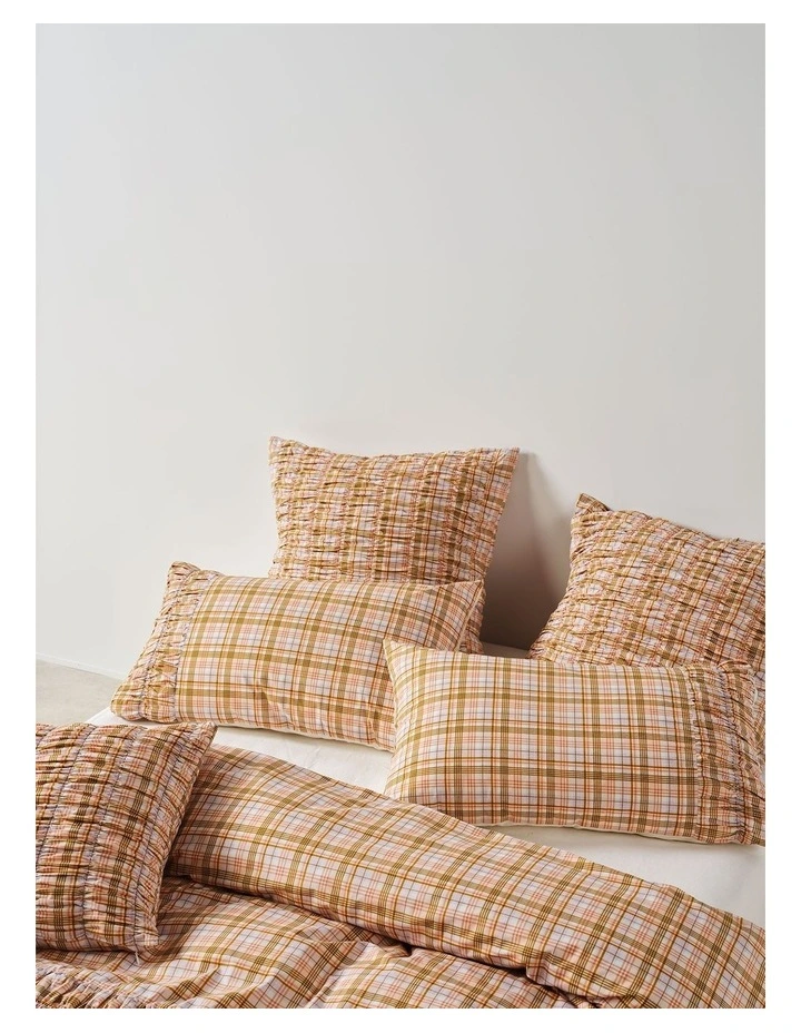Linen House Darcy Quilt Cover Set in Multi image 4