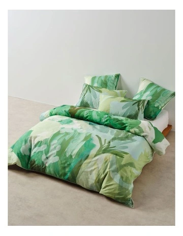 San Andreas Quilt Cover Set in Pesto