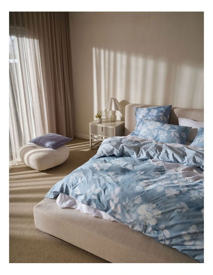Kayla Quilt Cover Set in Hydrangea image 2
