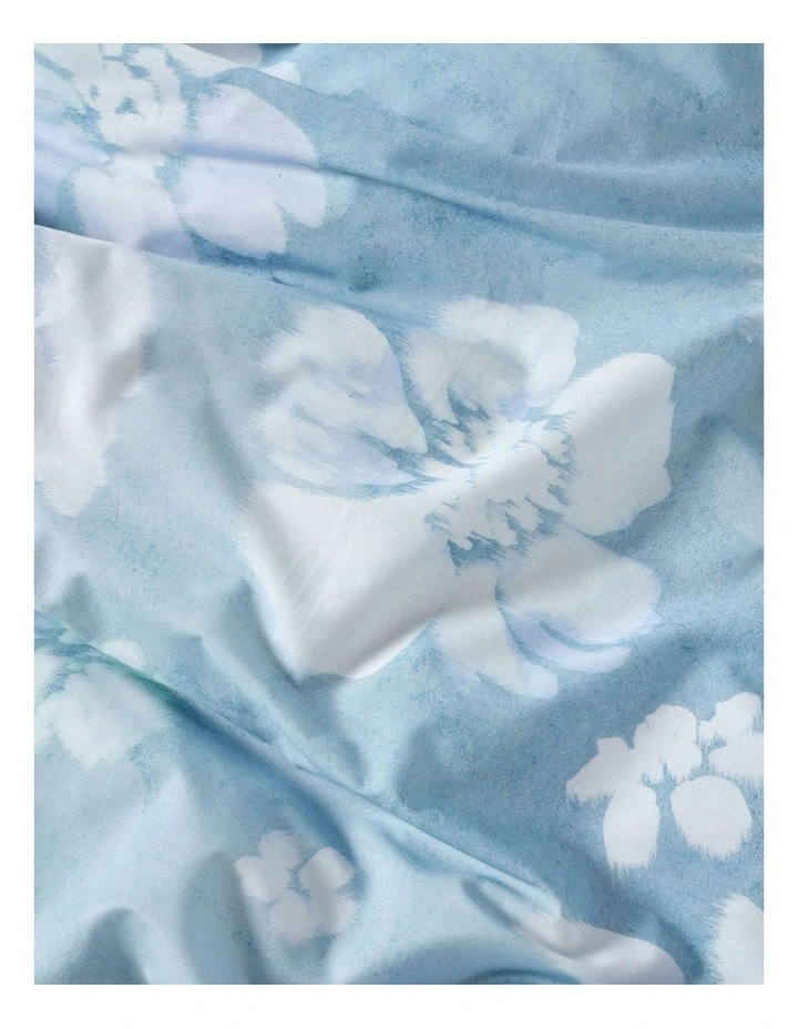 Kayla Quilt Cover Set in Hydrangea image 2