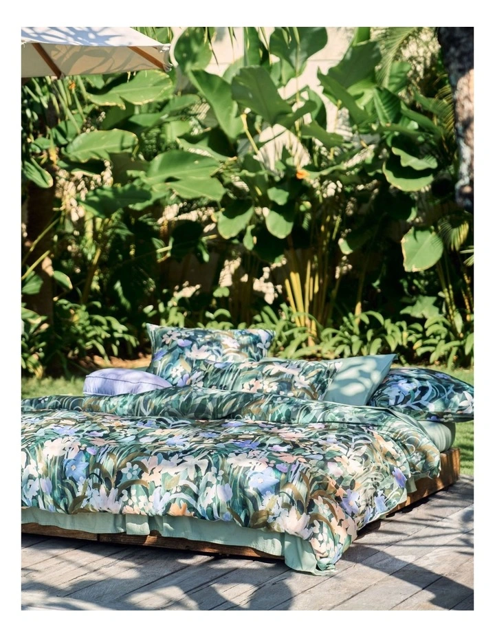 Aubrey Quilt Cover Set in Multi image 2