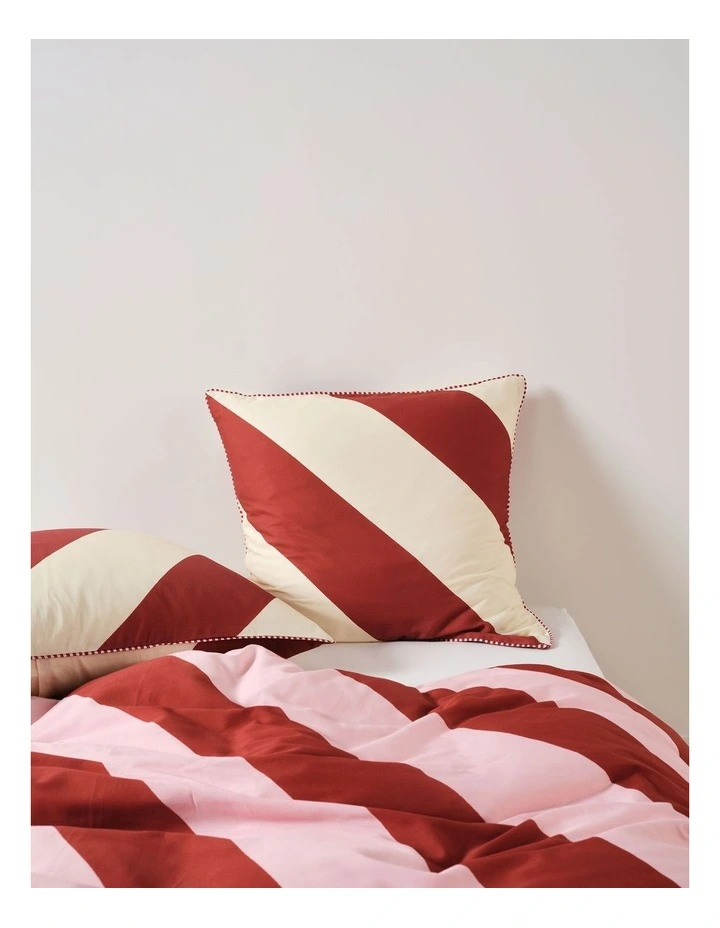 Viva Quilt Cotton Sateen Cover Set In Chilli image 5