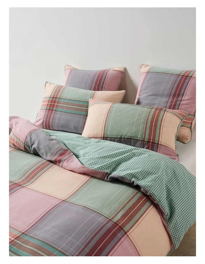Alfresco Cotton Quilt Cover Set In Orchid image 2