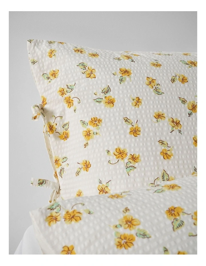 Peggy Quilt Cover Set In Mango image 3