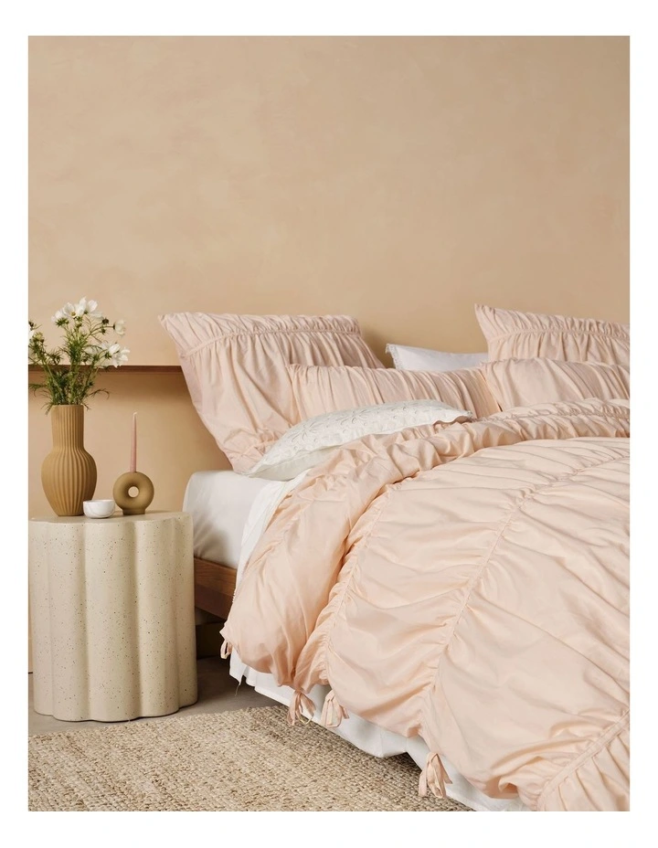 Layla Quilt Cover Set in Pink image 3