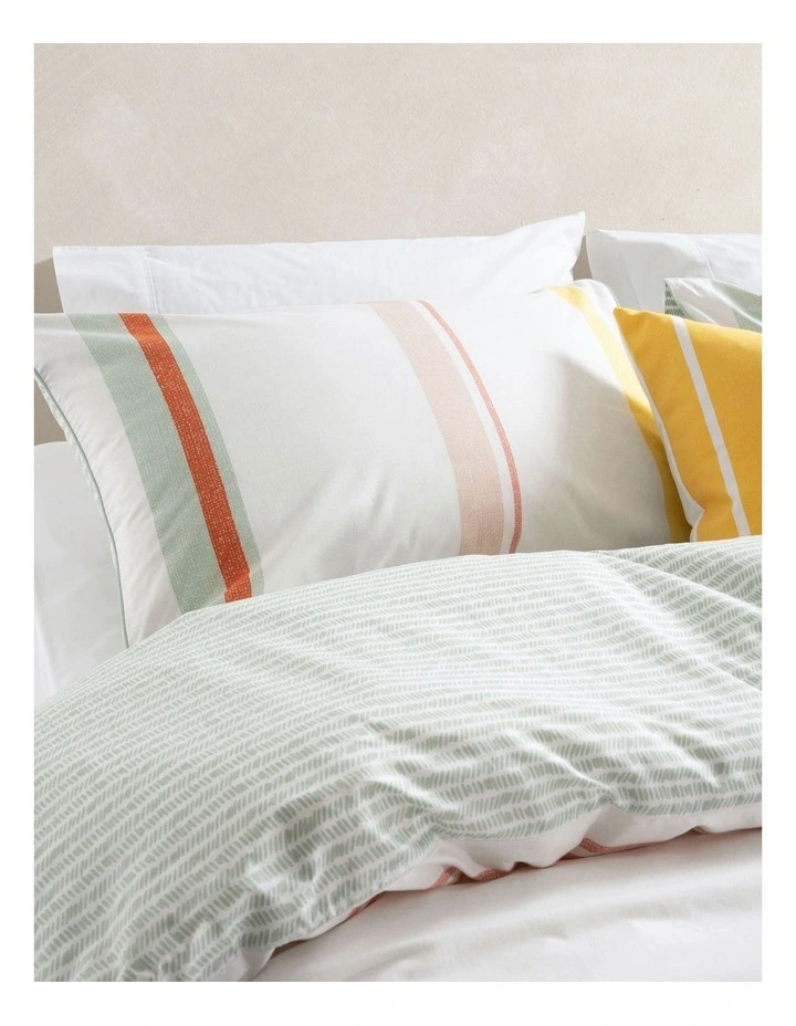 Adrian Quilt Cover Set in Multi image 2