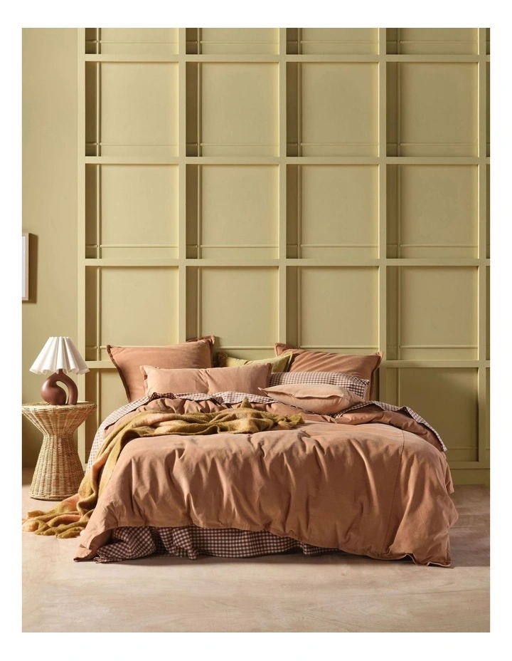 Den Quilt Cover Set in Caramel image 1