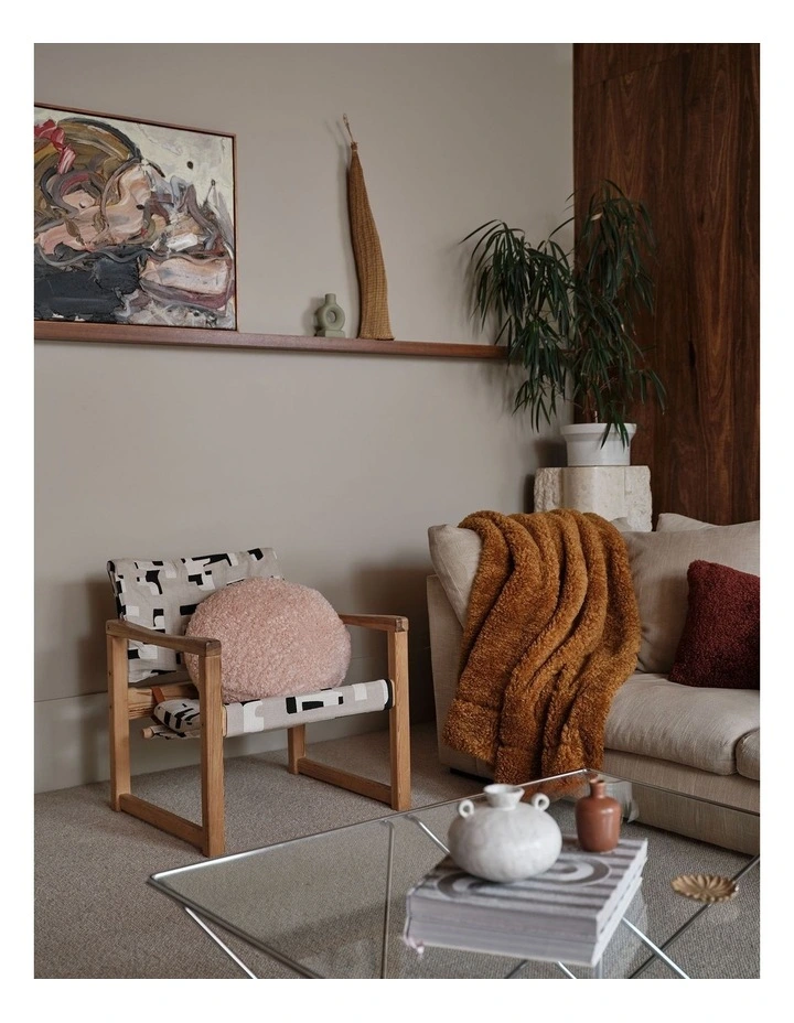 Shetland Faux Fur Cushion Round in Blush image 2