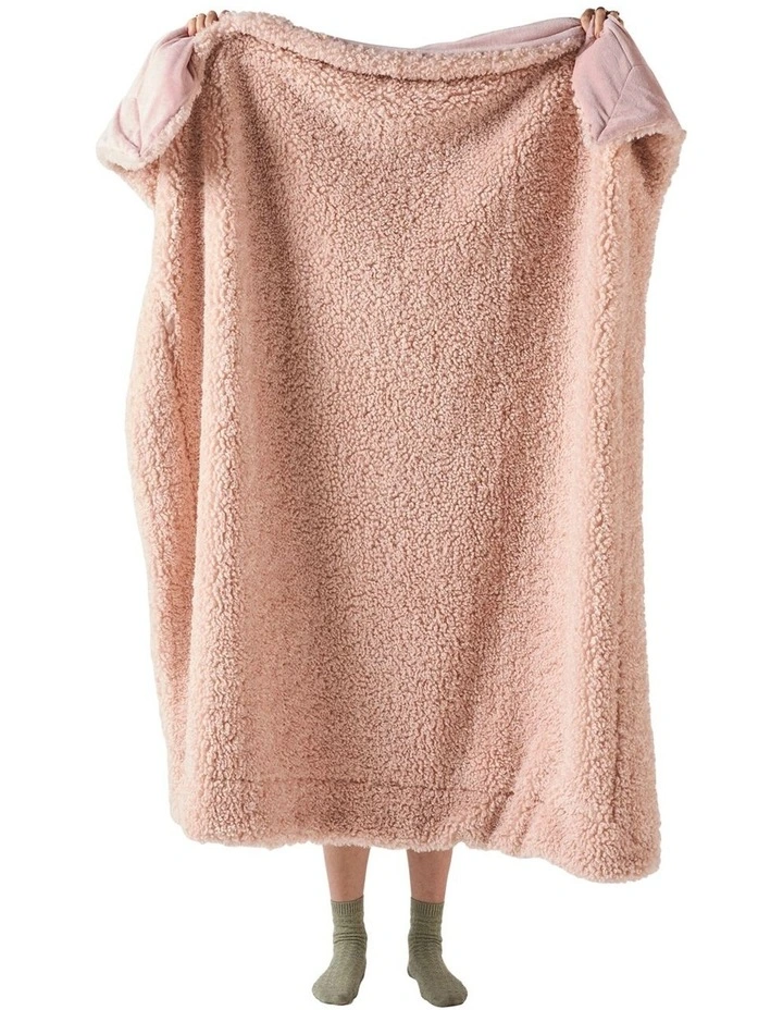 Shetland Faux Fur Throw in Blush image 2