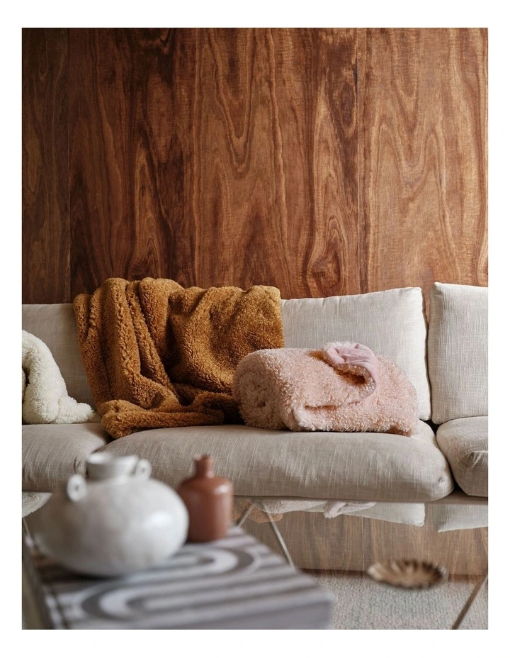 Shetland Faux Fur Throw in Blush image 3