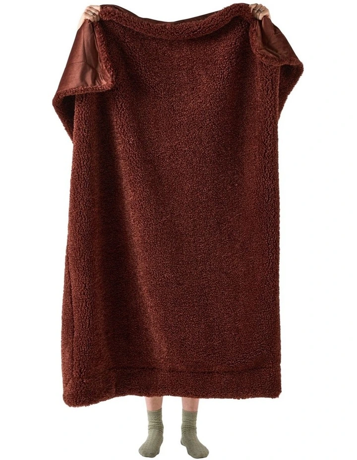 Shetland Faux Fur Throw in Chestnut image 2