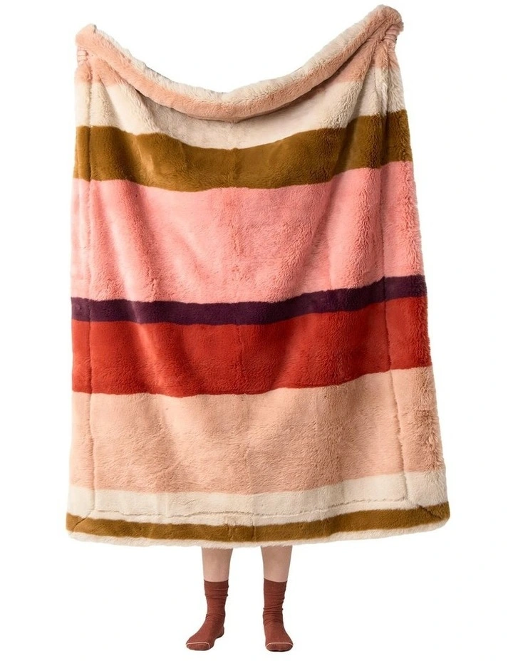 Dunkeld Faux Fur Throw In Chilli image 2