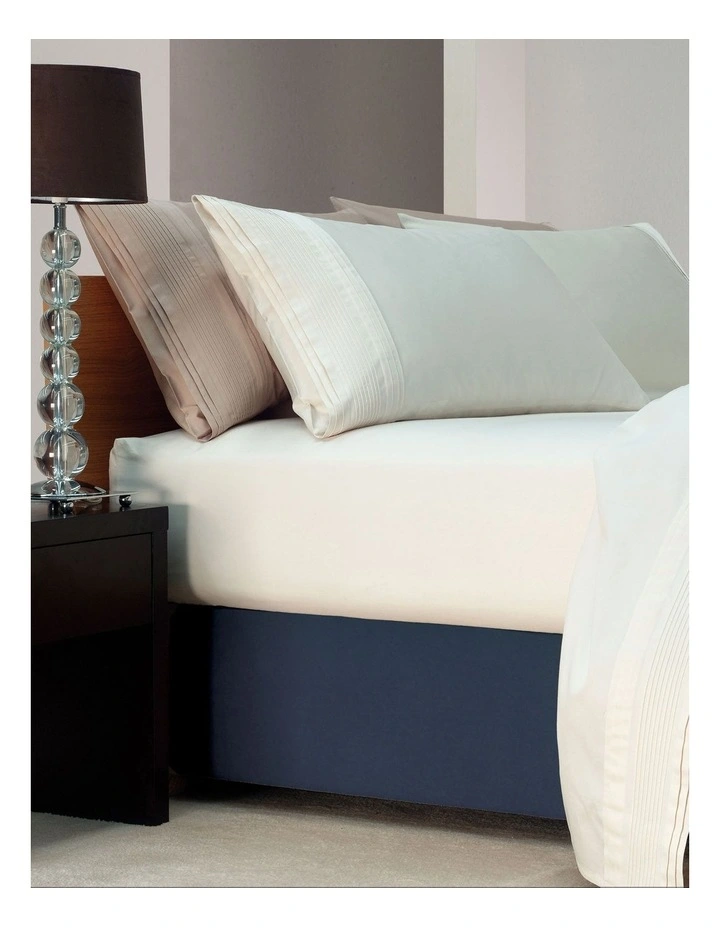 Bedwrap in Navy image 2