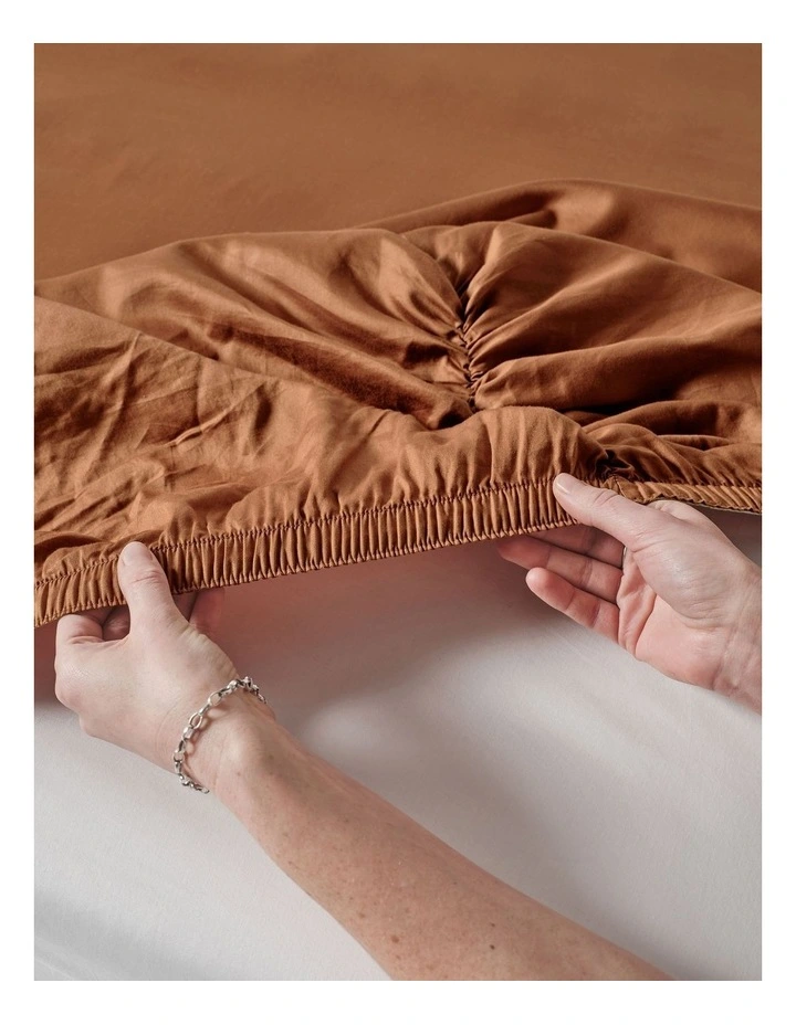 Surf Wash 400TC Cotton Sateen Sheet Set In Rust image 4