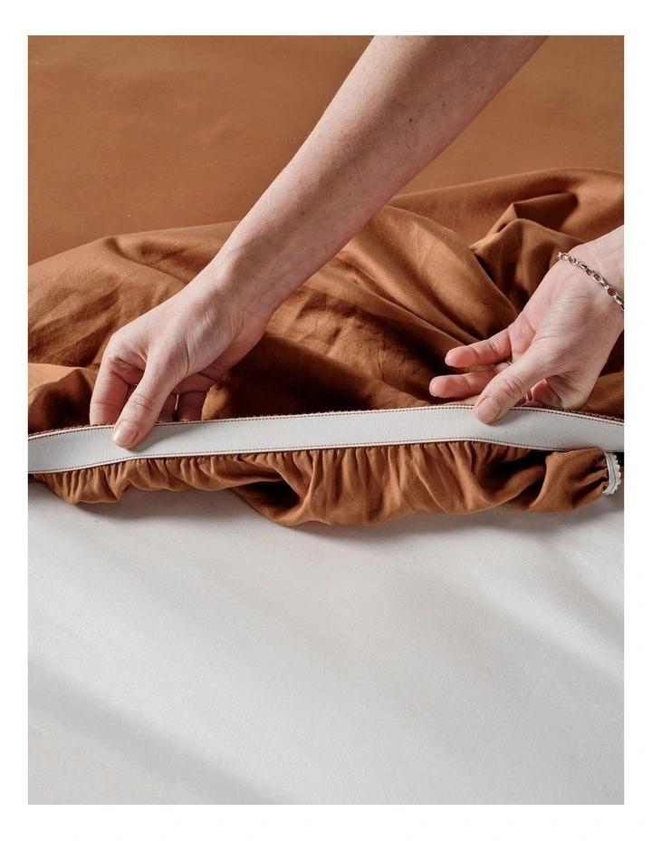 Surf Wash 400TC Cotton Sateen Sheet Set In Rust image 5