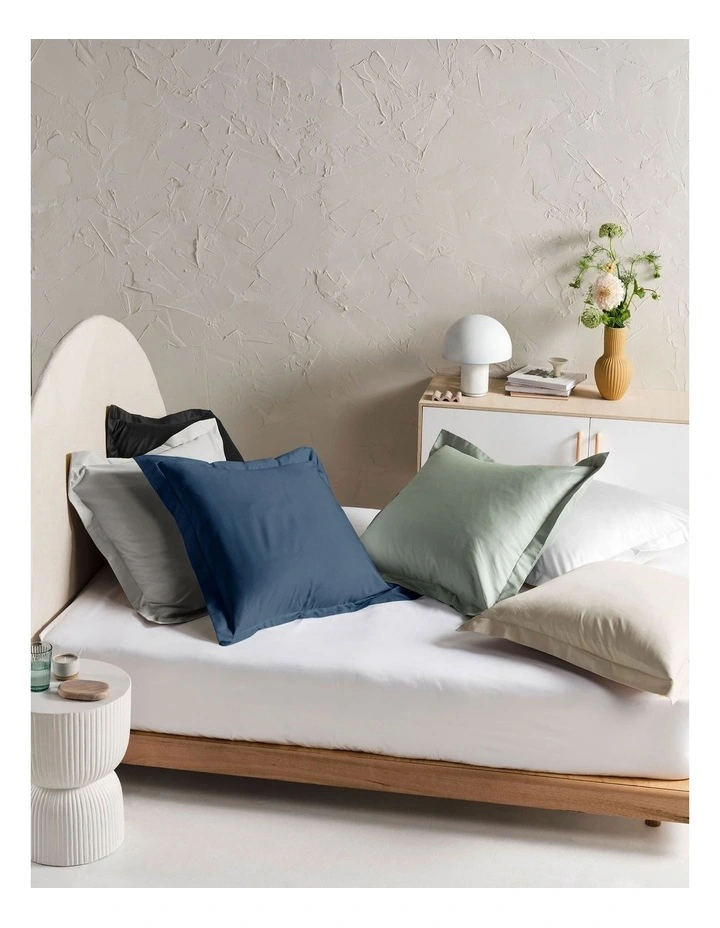 Augusta 500TC Cotton European Pillowcase in Navy image 2
