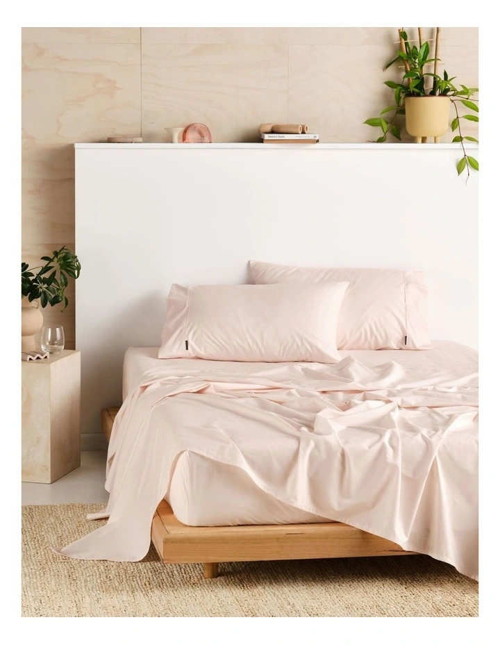 Vienna 300TC Cotton Percale Sheet Sets in Pink image 1