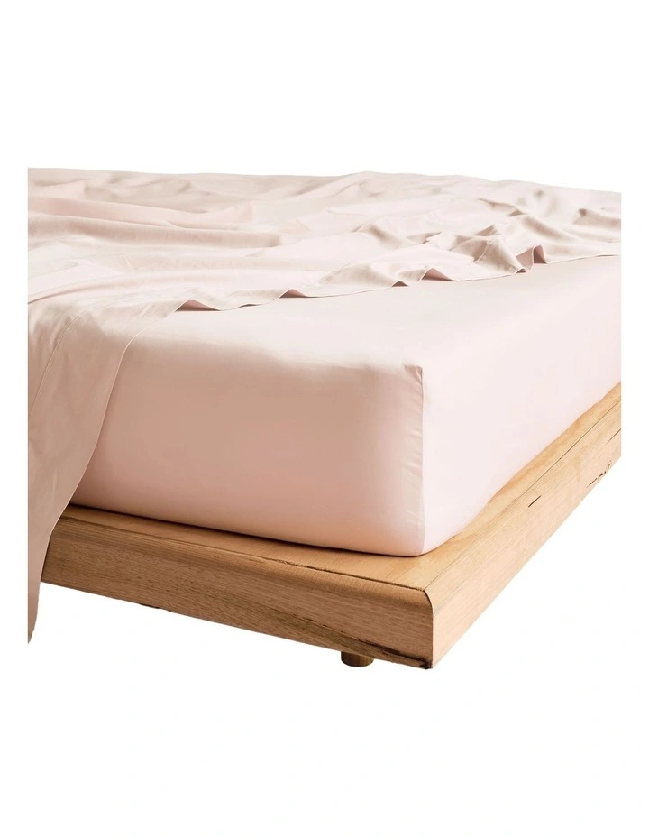 Vienna 300TC Cotton Percale Sheet Sets 50cm Depth in Pink image 2