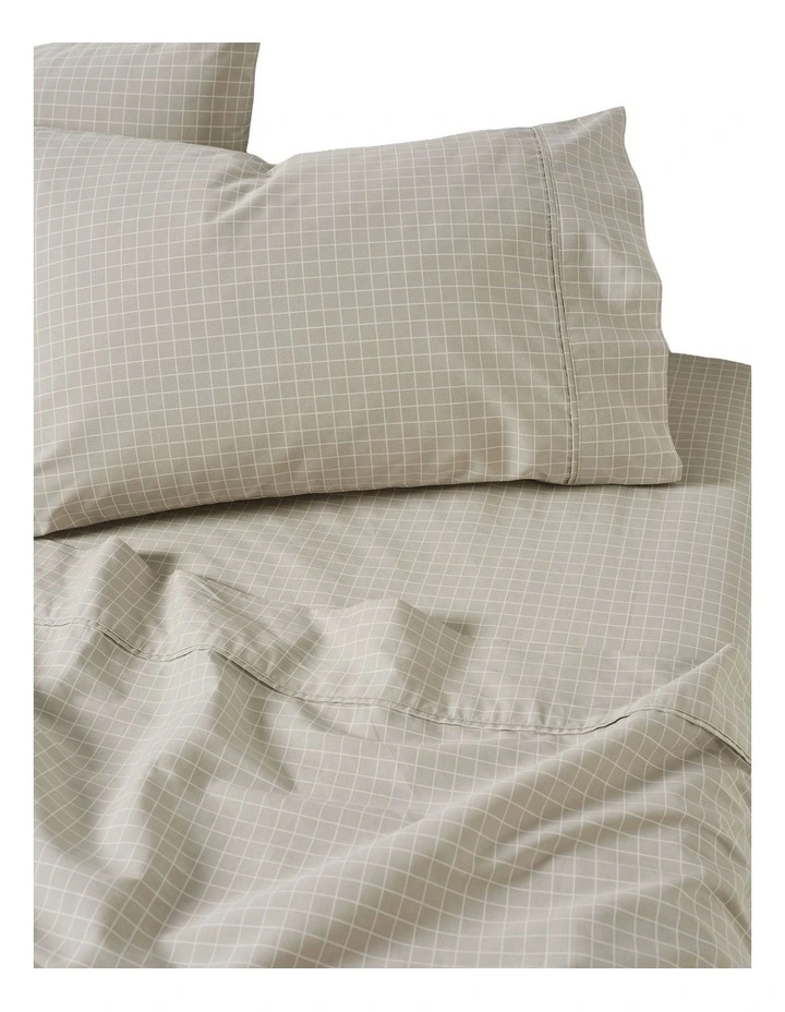 Volley Check Cotton Percale Sheet Set in Pebble image 4