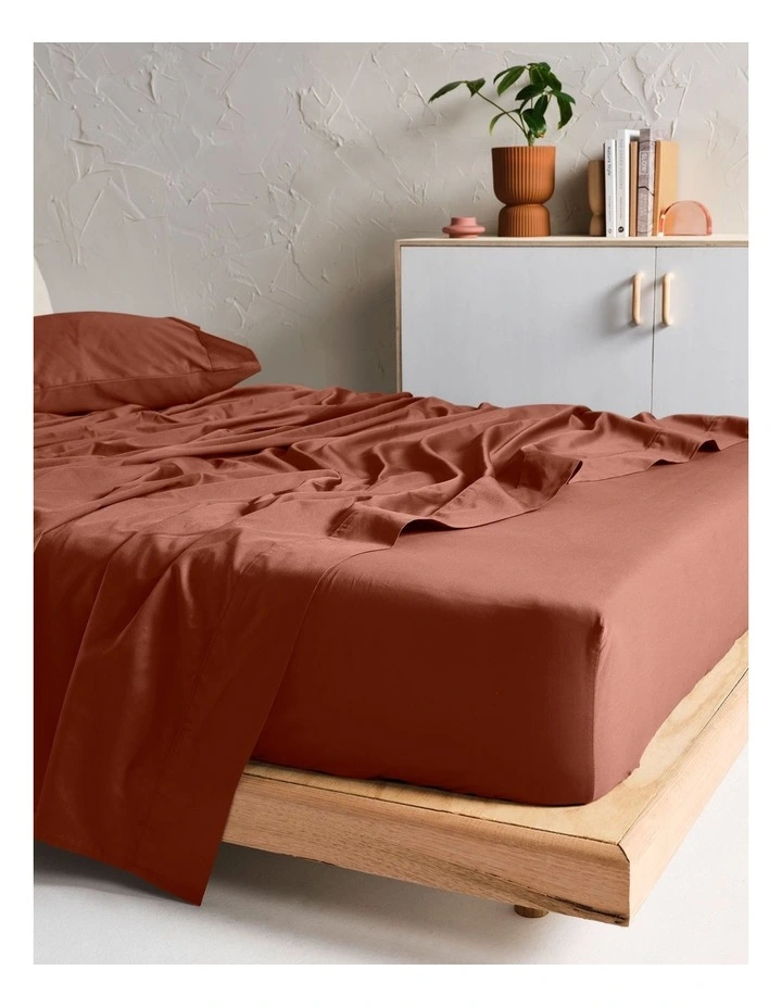 Augusta 500TC Cotton Sateen Fitted Sheet in Brick image 2