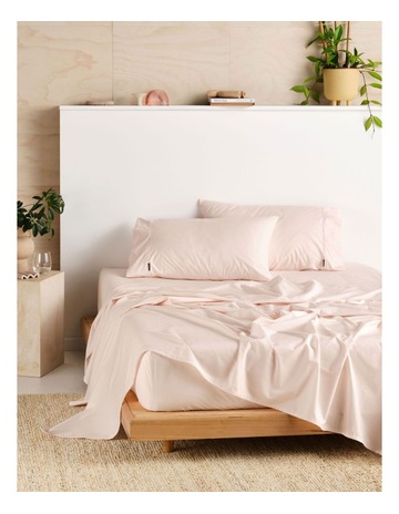 Pink colour