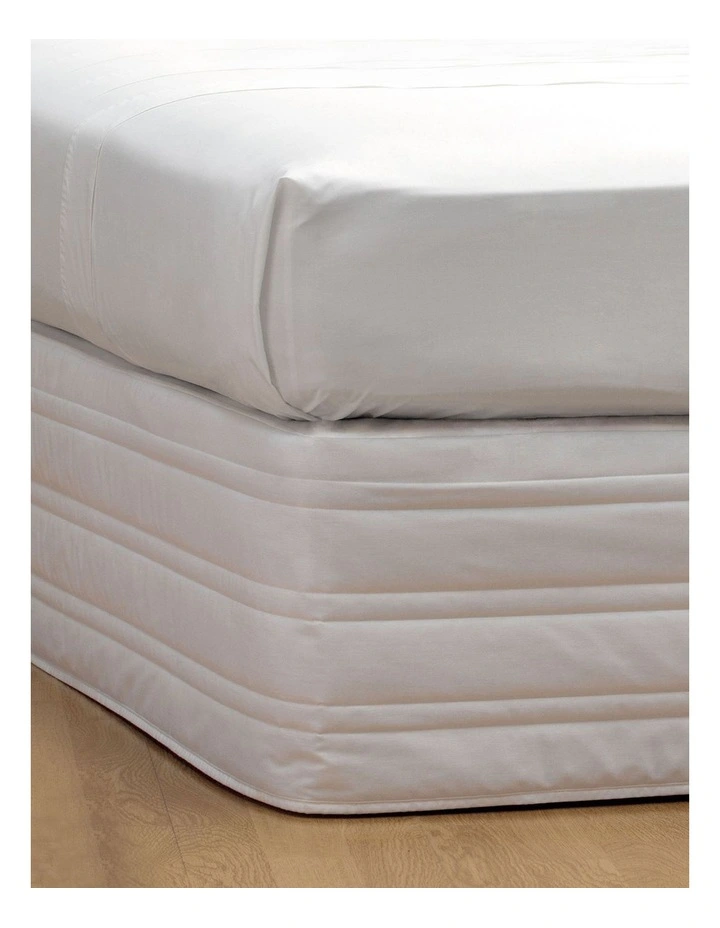300TC Cotton Percale 40cm Depth Sheeting In White image 7